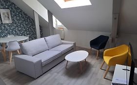 Suite du Crypto - vue imprenable sur la place du Forum